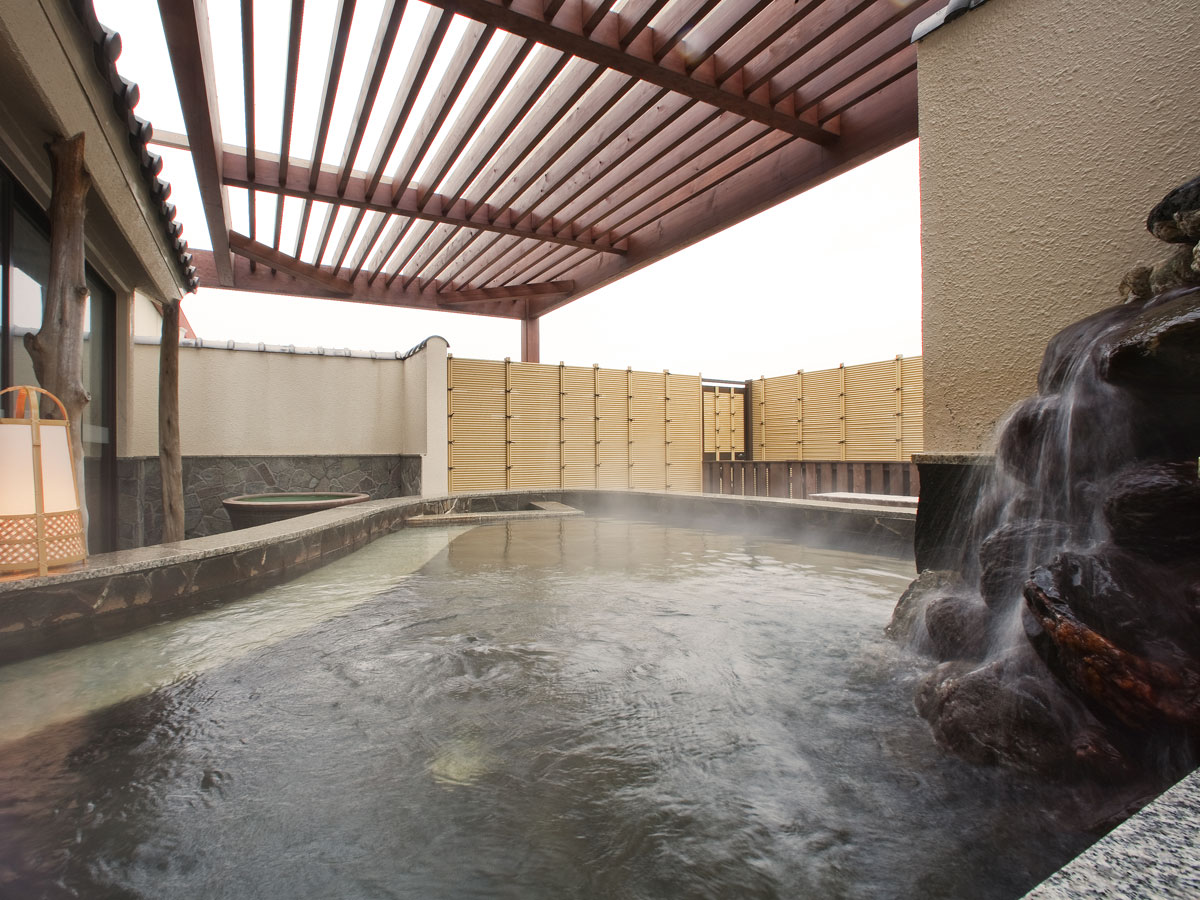 海月館の露天風呂